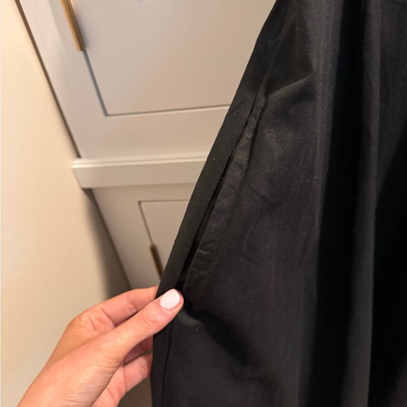 Elegant Black and White Maxi Dress - Picture 4 of 8